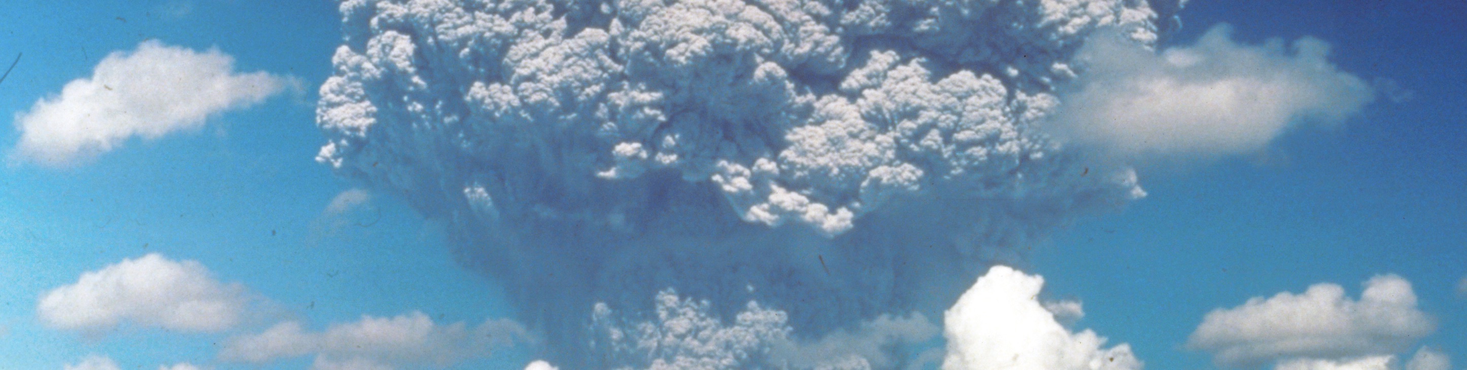 Plume of Mt. Pinatubo 1991 eruption (Dave Harlow, USGS)